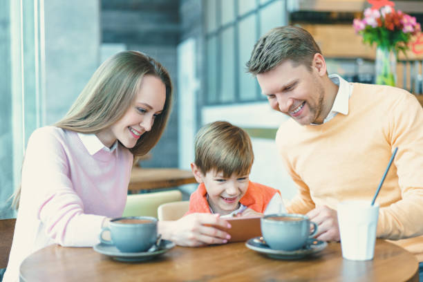 istock Meeting family 975825428