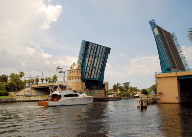 Passing Through Open draw bridge in Delray Beach, Florida delray beach fl stock pictures, royalty-free photos & images