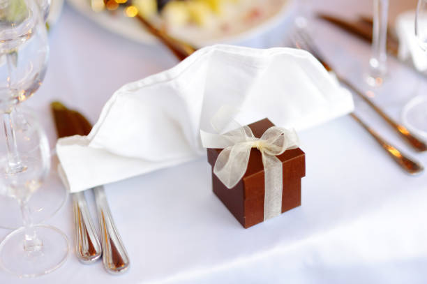 hermosa mesa para algún evento festivo o la recepción de la boda - table wedding flower bow fotografías e imágenes de stock