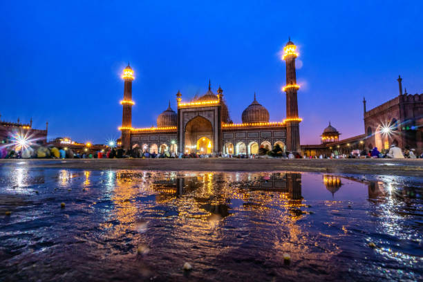 istock Jama Masjid in Delhi during Ramazan 975923208
