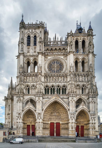 istock Amiens Cathedral, France 975962444