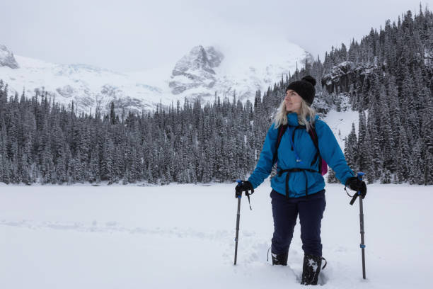 istock Joffre Lakes Snowshoeing 975989026