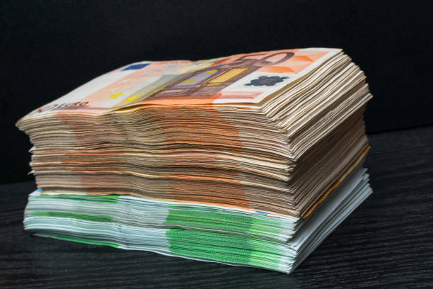 istock pile of euro cash 976006092