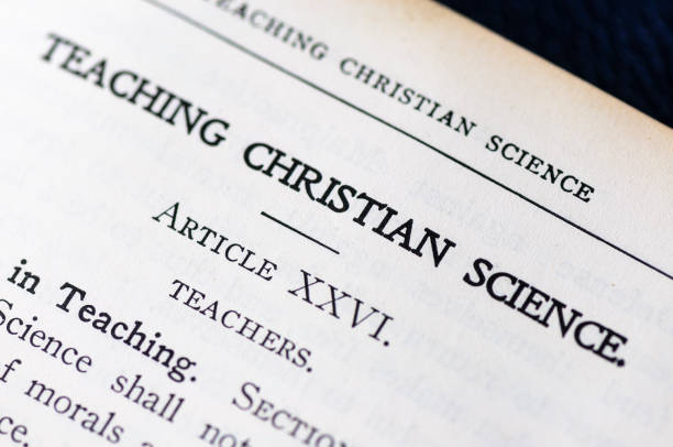 教会のルールブックの「キリスト教科学を教える」 - christian science ストックフォトと画像
