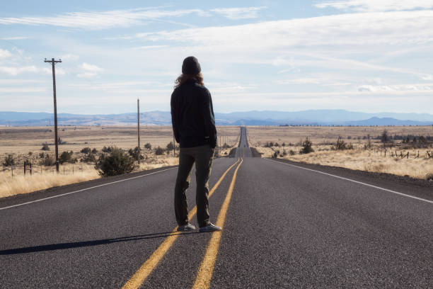istock Traveler on the road 976283272