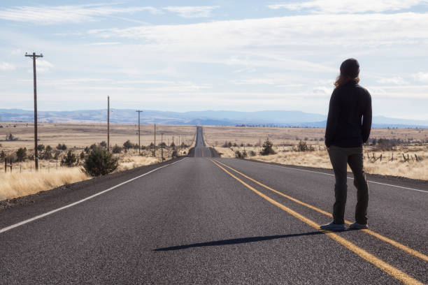 istock Traveler on the road 976283444