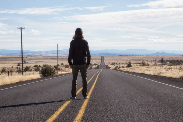 istock Traveler on the road 976285558