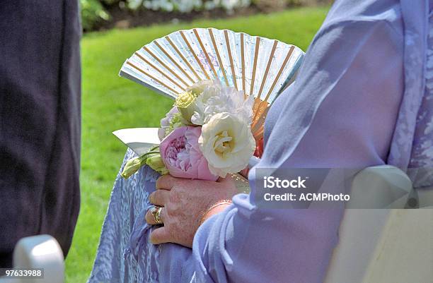 Mutter Des Bräutigams Stockfoto und mehr Bilder von Alt - Alt, Alter Erwachsener, Blume
