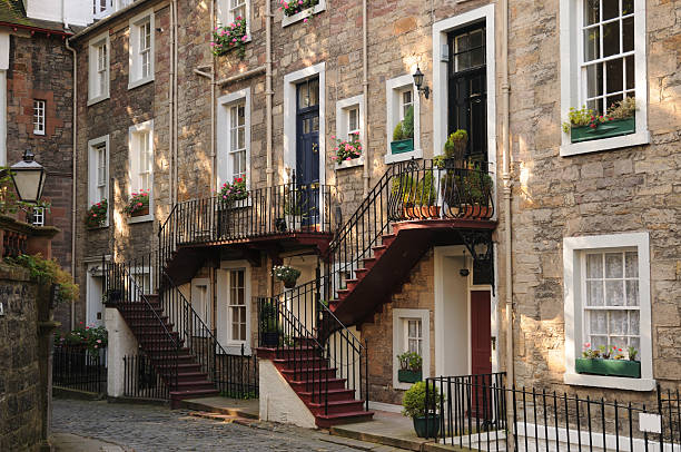Exclusive Edinburgh Homes  royal mile stock pictures, royalty-free photos & images