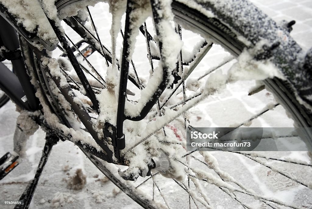 Snowbike –パート 9 - カラー画像のロイヤリティフリーストックフォト