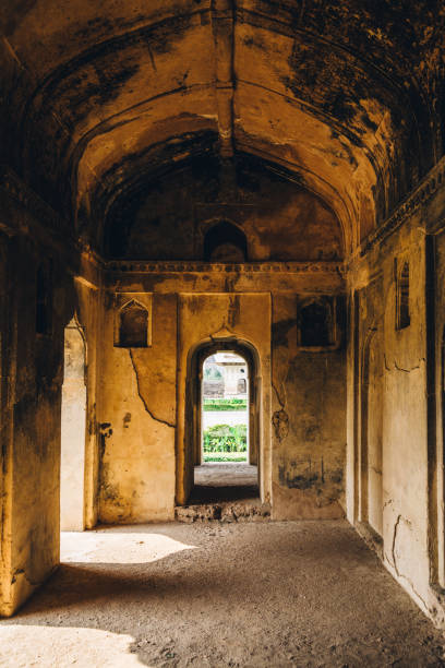 istock Chhatris, ancient ruins in Orchha, India 976432218