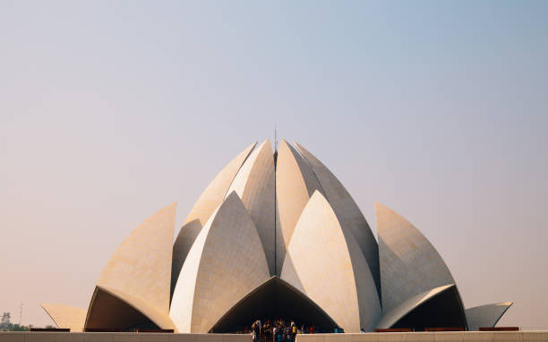 istock Lotus temple in Delhi, India 976432294
