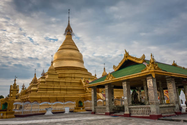 istock The Kuthodaw Pagoda, Mandalay, Myanmar 976469922
