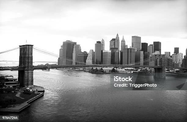 Die Brooklyn Bridge Stockfoto und mehr Bilder von Arbeitsstätten - Arbeitsstätten, Architektur, Außenaufnahme von Gebäuden