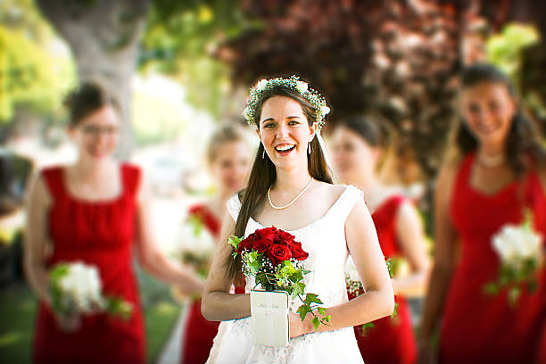 schöne hochzeitsportraits - young women wedding married engagement ring stock-fotos und bilder