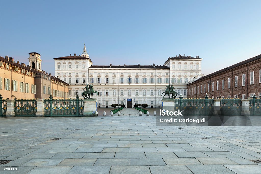 Hauptfassade des Royal Palace in Castello Square, Turin, Italien - Lizenzfrei Turin Stock-Foto