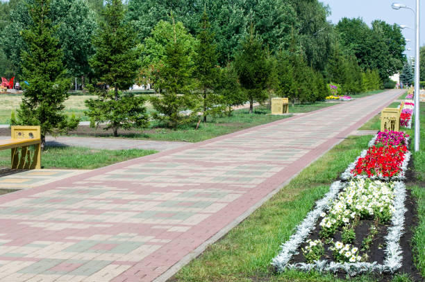 istock City Park, City sidewalk, 976599354