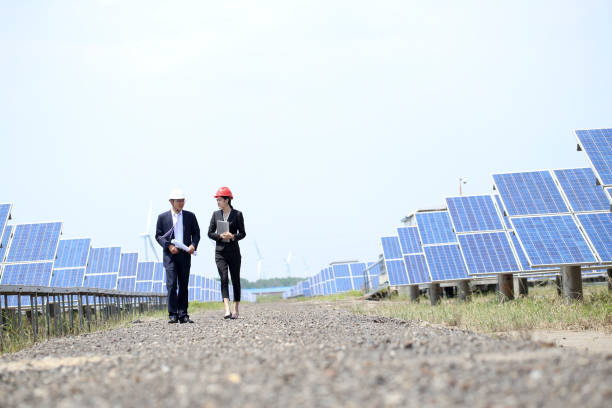 istock Developers visit the photovoltaic power station site 976633372