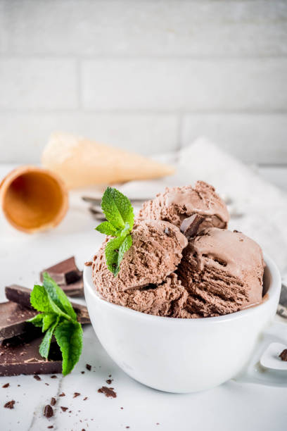 istock Chocolate ice cream 976634174