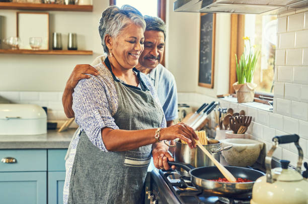 istock Putting the 