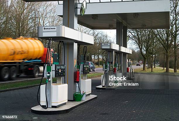 Gas Station Stockfoto und mehr Bilder von Niederlande - Niederlande, Auto, Straßenverkehr