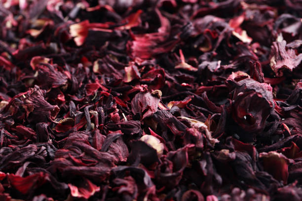 istock Heap of dry tea background 976691774