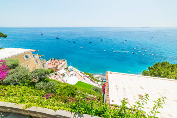 istock Blue sea in world famous Positano shore 976788438