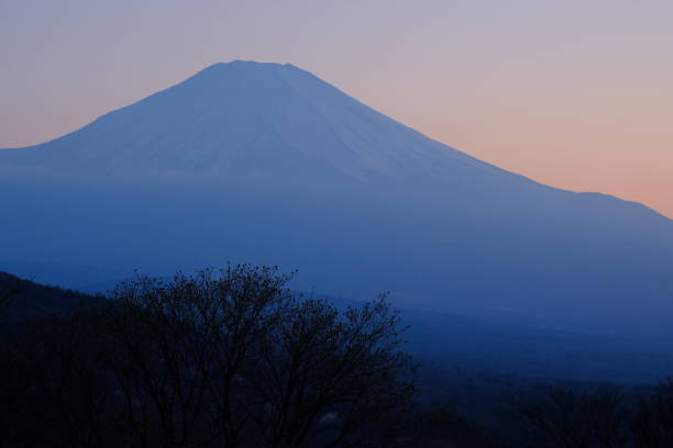 Sunset at Mount Fuji Sunset at Mount Fuji mikuni pass stock pictures, royalty-free photos & images