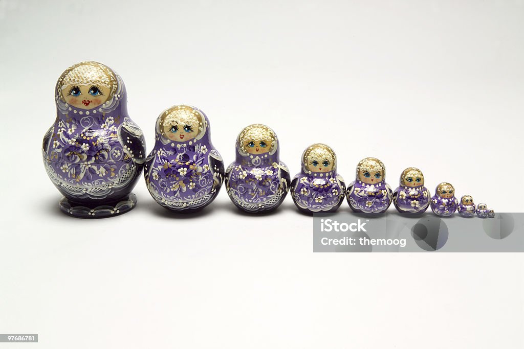 Bambole russe di nidificazione - Foto stock royalty-free di Bambola - Giocattolo