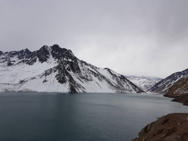 istock El Yeso Reservoir, Cajon Del Maipo 977175674