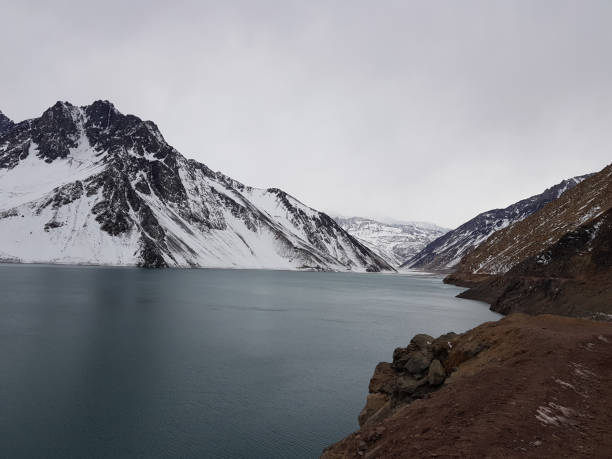 istock El Yeso Reservoir, Cajon Del Maipo 977175714