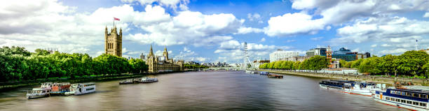 big ben i westminster palace w mieście westminster, londyn, wielka brytania - national landmark international landmark cityscape tower zdjęcia i obrazy z banku zdjęć