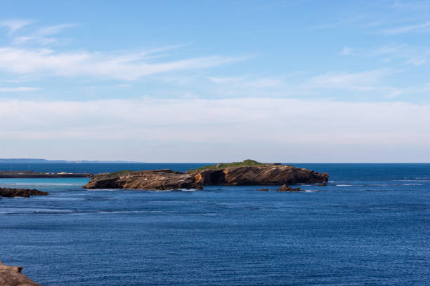 istock Merri and middle island 977418938