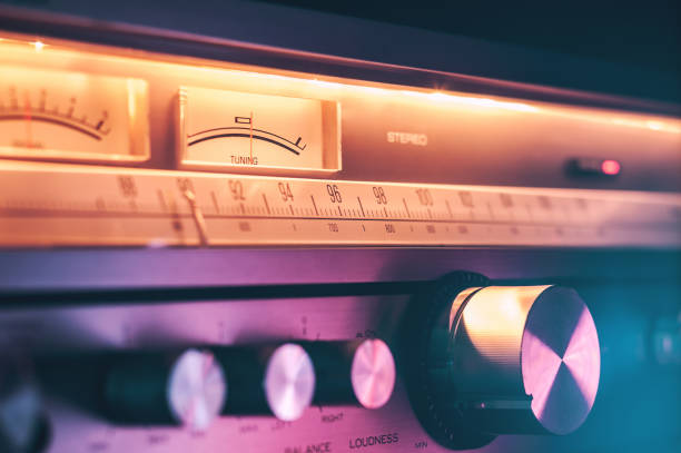 istock Vintage Hi-Fi tuner amplifier with analog FM scale 977431376