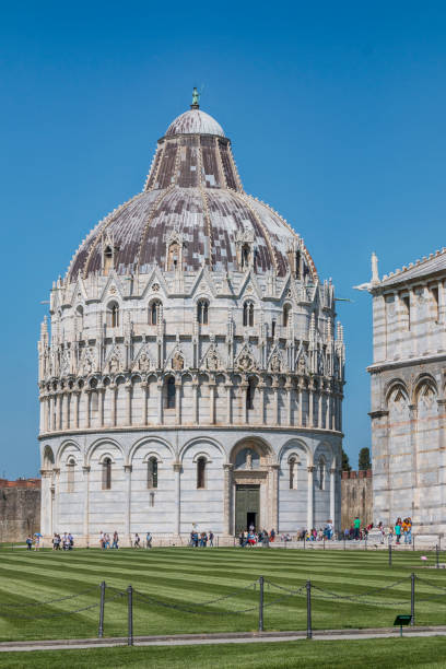 istock Baptistery of San Giovanni 977479840