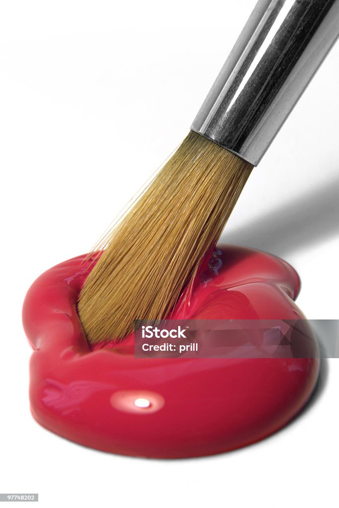 Peinture rouge et brosse pointe - Photo de Art libre de droits
