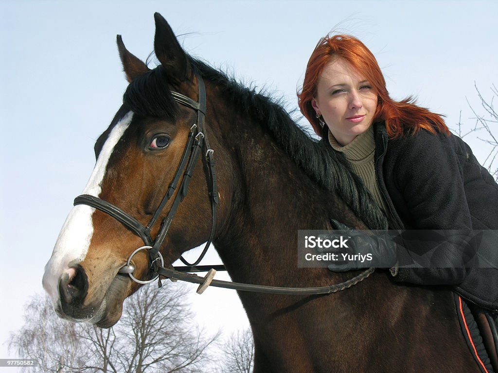여자아이 및 말 01 - 로열티 프리 20-24세 스톡 사진