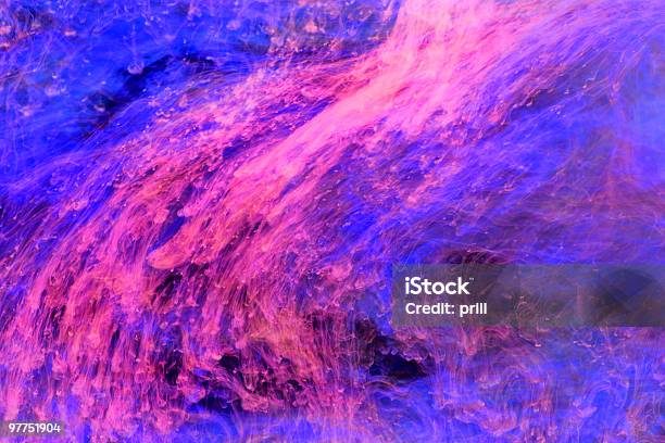 Fluoreszierend Cascade Stockfoto und mehr Bilder von Abstrakt - Abstrakt, Leuchtende Farbe, Malfarbe