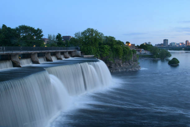 istock Long Exposure of Rideau Fall, Downtown Ottawa - Canada 977683228