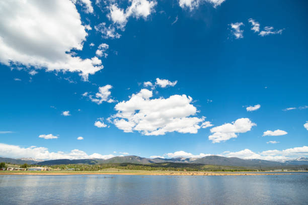 istock Lake Granby Colorado 977759060
