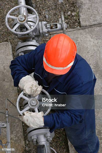 Photo libre de droit de Équipement De Pipeline banque d'images et plus d'images libres de droit de Industrie chimique - Industrie chimique, Raffinerie, Valve