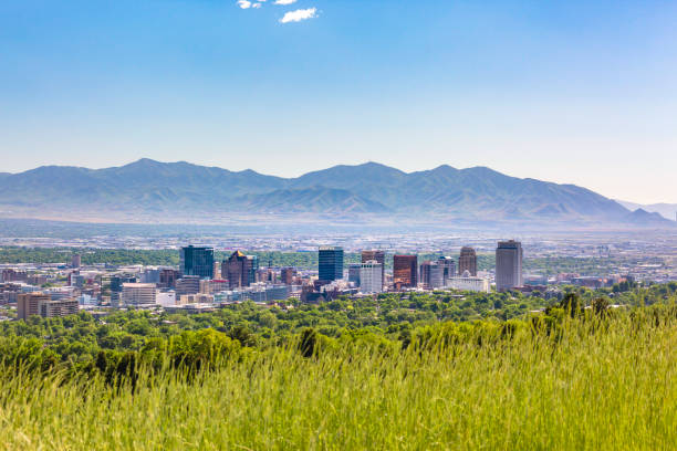 istock Salt Lake City Views with downtown mountains 977973788