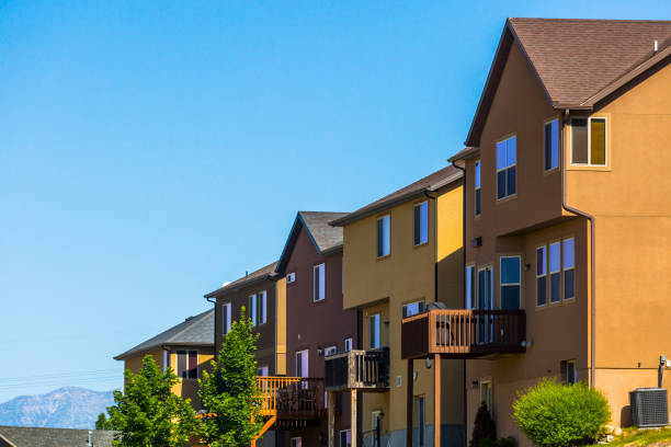 istock Townhouses in Utah Valley 977988210