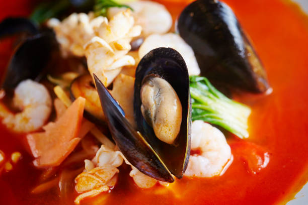 istock Korean spicy seafood hot pot 978008454