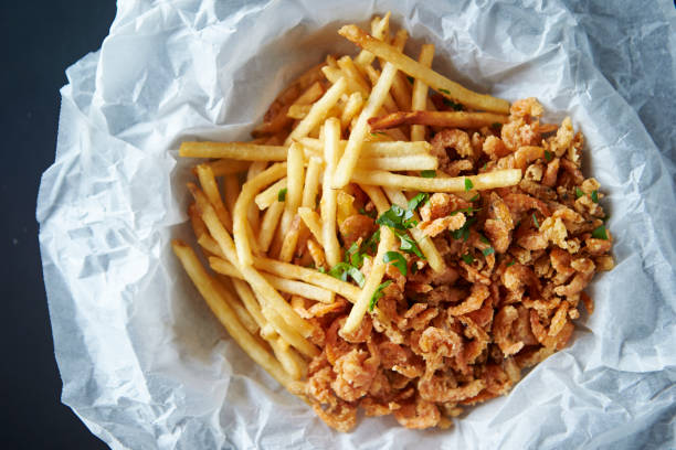 istock Fried potato and fried shrimps 978012456