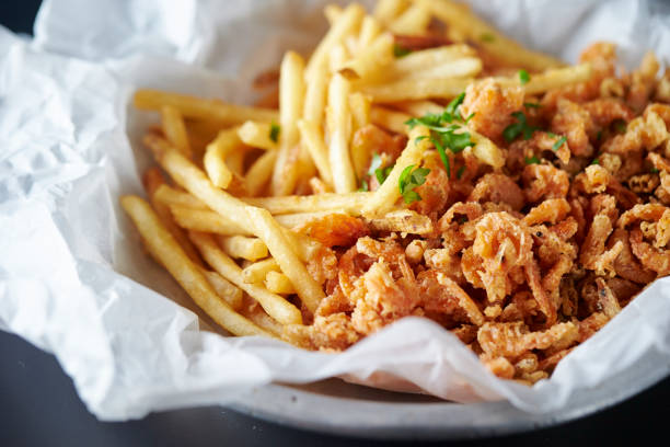 istock Fried potato and fried shrimps 978012478