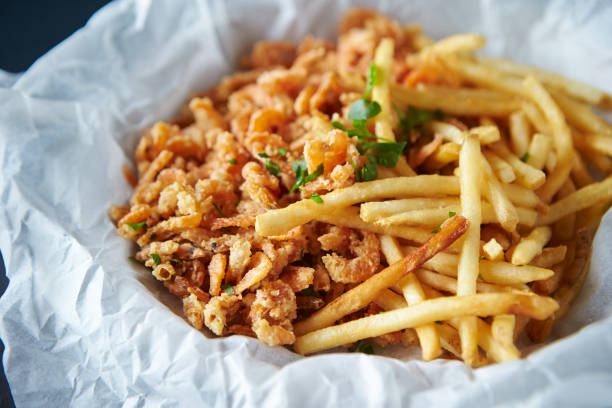 istock Fried potato and fried shrimps 978012486