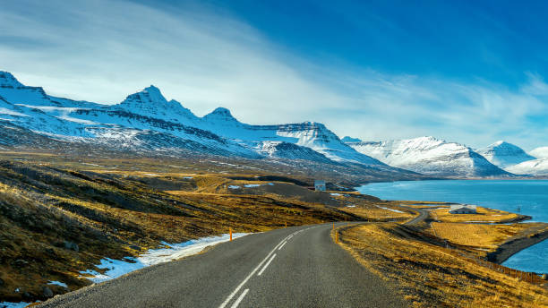 istock A long straight road in winter. 978115082