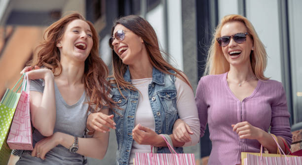 istock Best friends in shopping 978258862