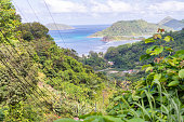 blick-auf-mahe-island-vom-gipfel-berges-